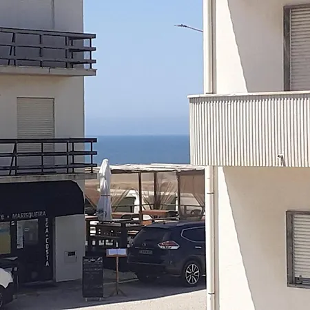 Front Beach Flat Apartment