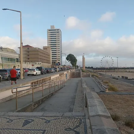 Front Beach Flat Lavos